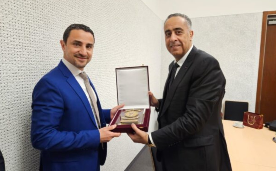  حموشي يجري محادثات مع مدير الاستخبارات النمساوية لتعزيز التعاون بين الرباط وفيينا 