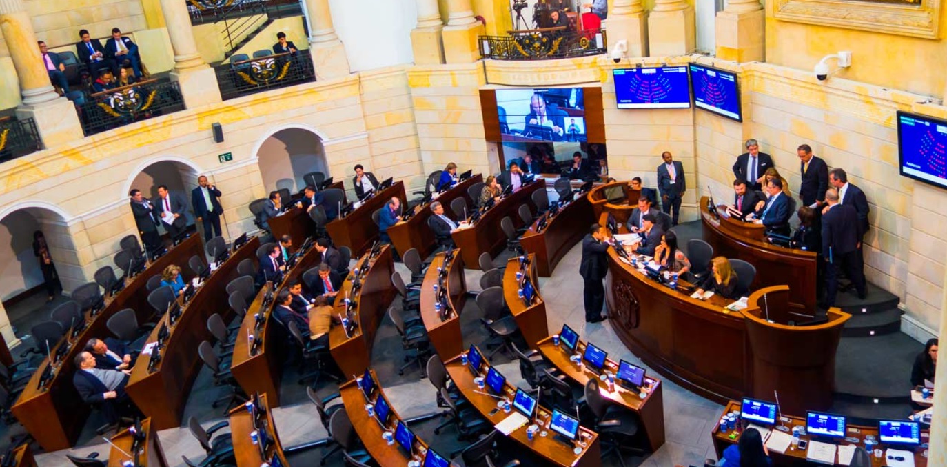 مجلس الشيوخ الكولومبي يصادق على ملتمس صريح موجه لرئيس البلاد لدعم مغربية الصحراء