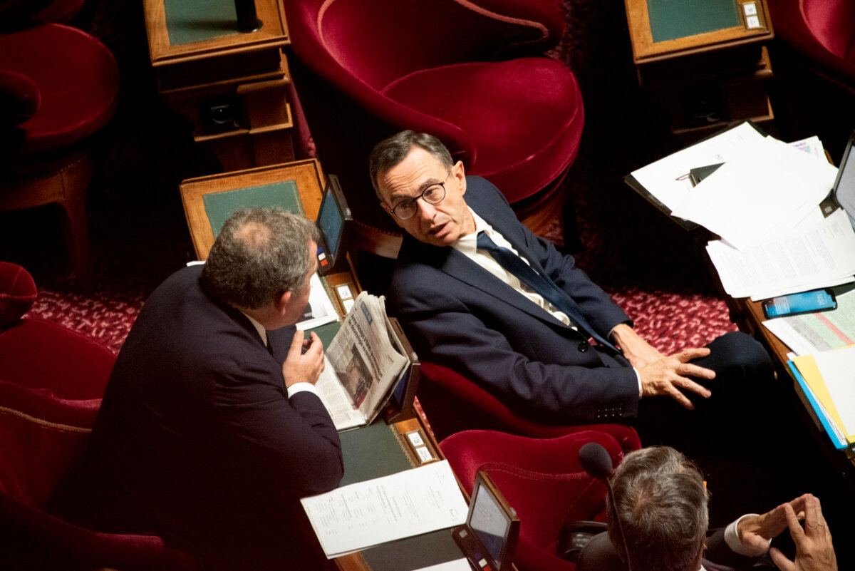 تتهمه الجزائر بأنه يخدم مصالح المغرب.. اليمين الفرنسي يُصرّ على إغضاب الجزائريين بشأن اتفاق 1968