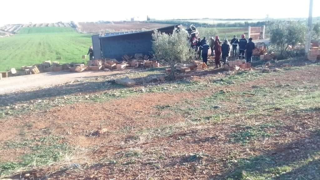 قائمة قتلى حادثة اصطدام سيارتين لنقل العمال الموسميين بالحاجب ترتفع إلى 8