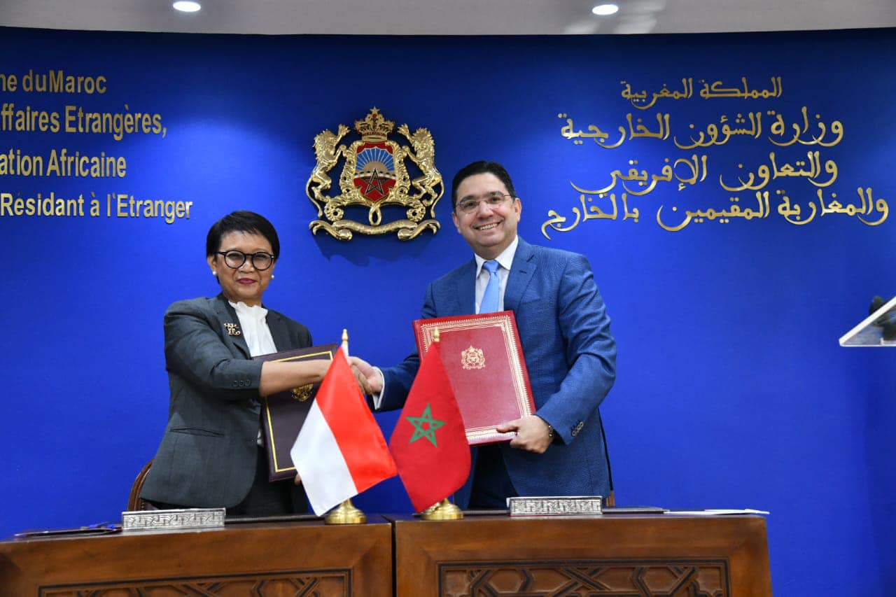 المغرب يرفع المنح المقدمة للطلبة الإندونيسيين.. ويؤكد على أهمية الشراكة الاقتصادية والاستثمارية الاستراتيجية مع جكارطا