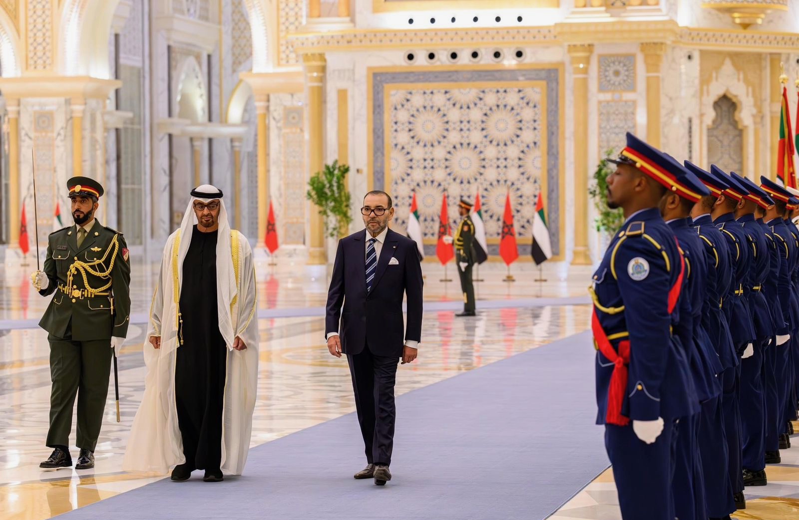  في مشاريع الطاقة والبنى التحتية والسياحة.. الإمارات أول دولة تنزل بثقلها في الصحراء المغربية تفاعلا مع "التوجه الأطلسي" الذي رسمه الملك 