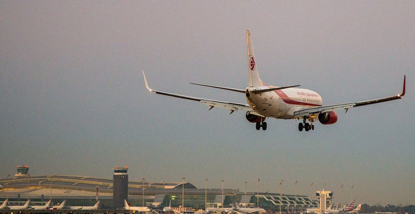  بعدما كان يشترط تراجع مدريد عن دعم المغرب في الصحراء.. تبون يأمر باستئناف الرحلات الجوية مع إسبانيا في إشارة لانتهاء الأزمة 