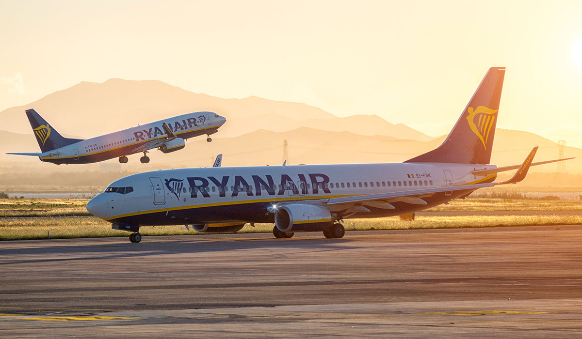 الحكومة ترخص لـ Ryanair بربط 11 مدينة مغربية في رحلات داخلية.. والشركة تخصص 14 طائرة بالمغرب لنقل 10 ملايين مسافر في أفق 2027