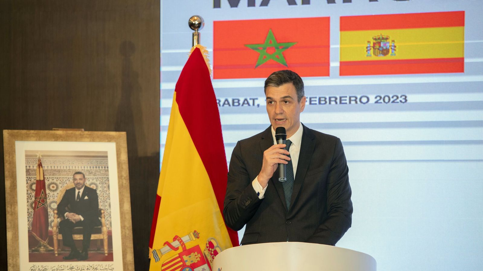 على حساب العلاقة المتوترة للرباط مع باريس.. إسبانيا على بُعد خطوة "صغيرة" من انتزاع الشريك التجاري الأول للمغرب من فرنسا