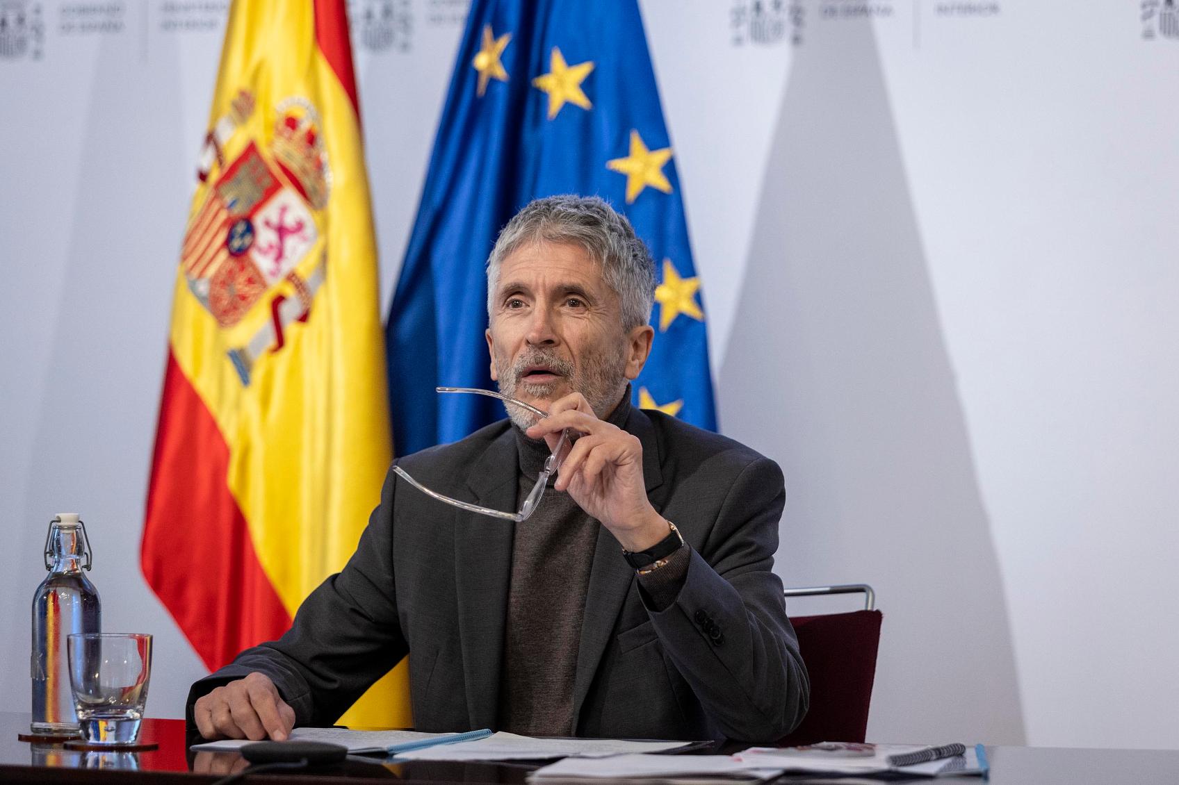 وزير داخليتها مطالب بالمثول أمام البرلمان الأوروبي.. ترحيل مهاجرين قاصرين مغاربة من سبتة يضع الحكومة الإسبانية في حرج