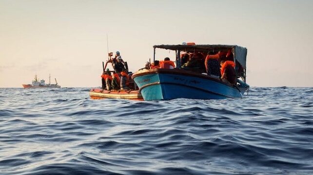 تصدى المغرب لـ87 ألف مهاجر سري في 2023.. إسبانيا تجني ثمار خارطة الطريق الجديدة مع الرباط في ملف الهجرة