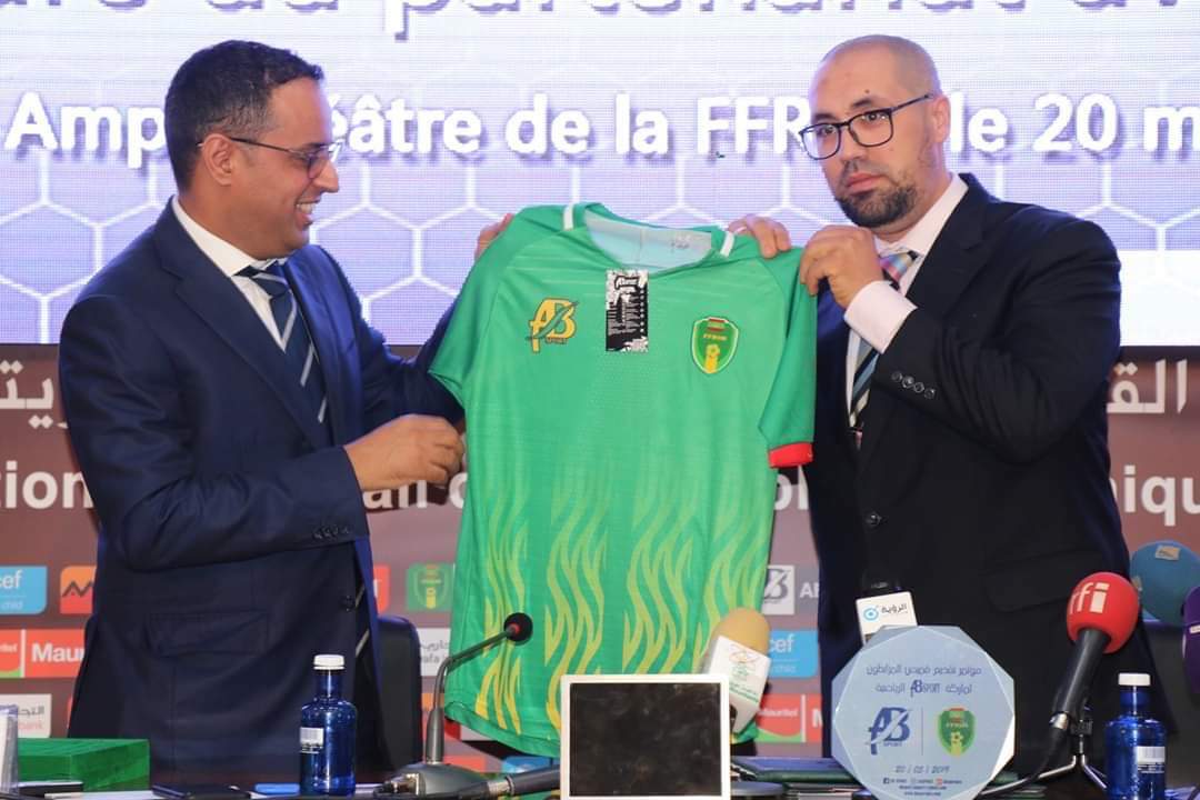 بسبب مزاعم جزائرية حول تمويل المغرب لمنتخبها.. الحكومة الموريتانية ترد: أخبار زائفة في مسألة سيادية