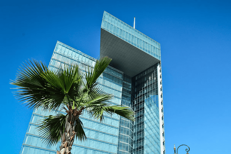 "اتصالات المغرب" تستأنف الحكم الصادر عن المحكمة التجارية بالرباط، بتعويض شركة "وانا كوربوريت" بمبلغ قدره 6 ملايير درهم