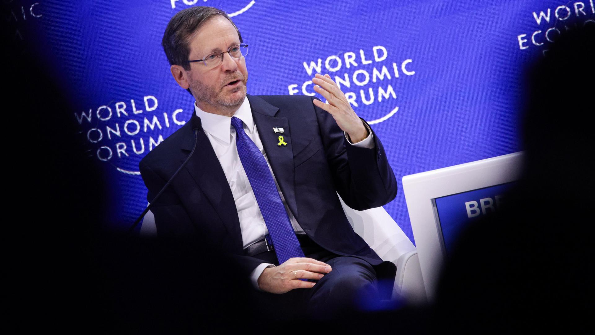 الرئيس الإسرائيلي: التطبيع مع السعودية مفتاح الخروج من الحرب في غزة