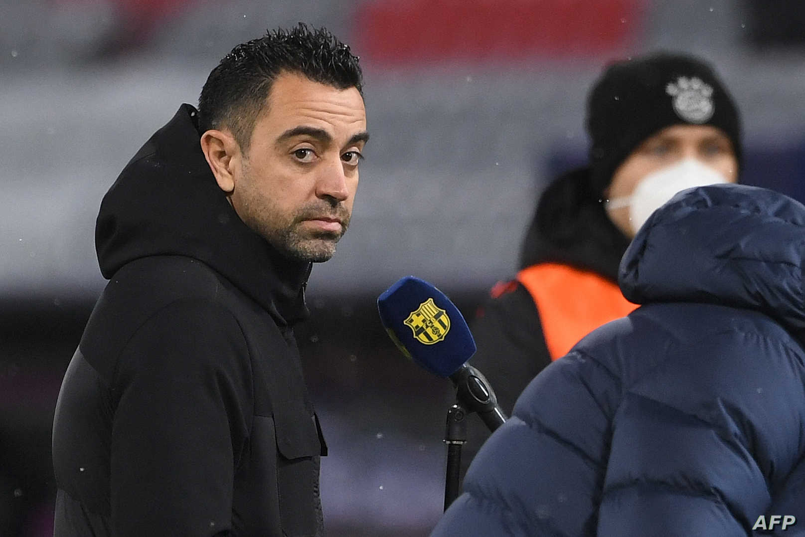 تشافي يعلن رحيله عن برشلونة نهاية الموسم