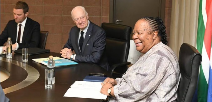  هل تكون استجابة دي ميستورا لدعوة جنوب إفريقيا بداية فشل مساعيه لحل قضية الصحراء المغربية؟ 