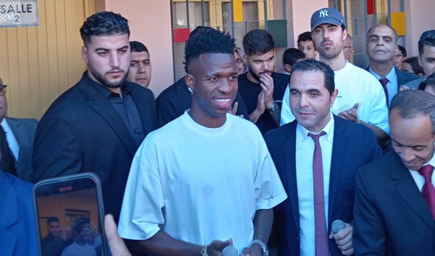 نجم ريال مدريد والمنتخب البرازيلي فينيسيوس جينيور يحل بمراكش للمشاركة في أنشطة اجتماعية