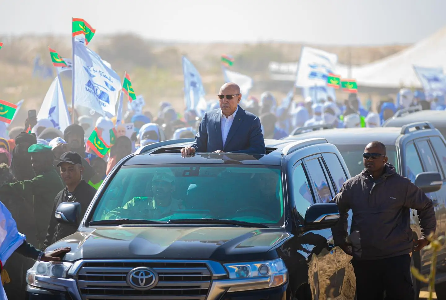  وُصف بـ"الشهيد".. مصرع حارس شخصي للرئيس الموريتاني وإصابة زميله في تندوف بعد أيام من تحذيرات إسبانية وأمريكية وبريطانية من زيارة المنطقة 