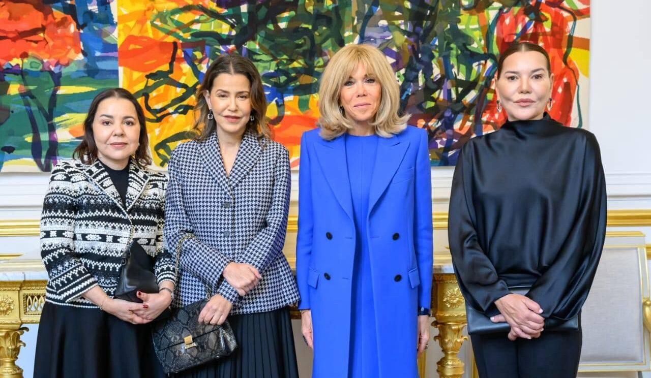  بعد استقبال الأميرات في الإليزي من طرف السيدة الأولى لفرنسا.. هل أصبح لقاء ماكرون بالملك محمد السادس قريبا؟ 