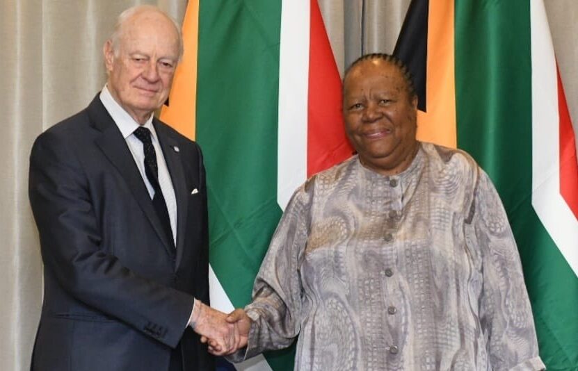  المغرب يحذر دي ميستورا من عواقب زيارته إلى جنوب إفريقيا.. وعمر هلال: لن نسمح لبلد يدعم البوليساريو سياسيا وإعلاميا وعسكريا بأن يكون طرفا في قضية الصحراء 