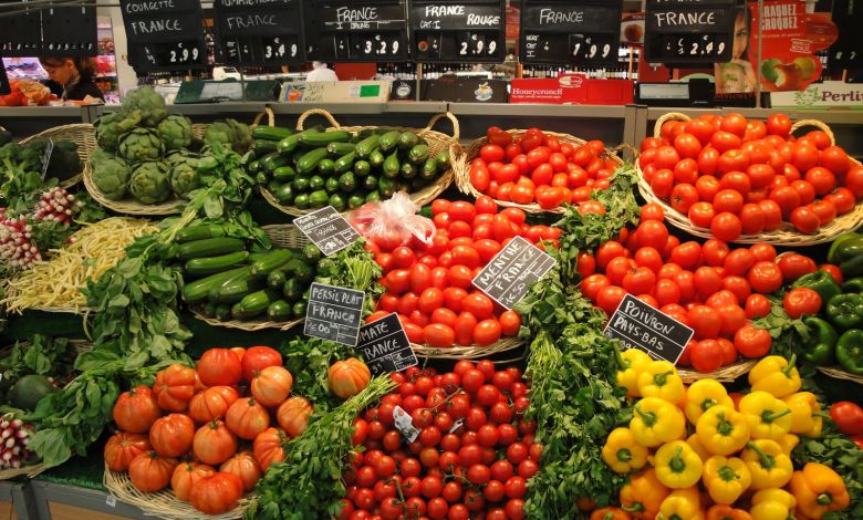 سلّةُ غذائنا.. جلّ طعام المغاربة مَغشوش أو فاسد وفي أفضل الأحوال غير مراقب !