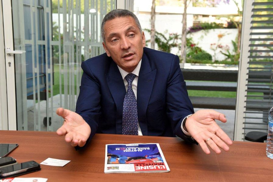 بقيمة 800 مليون دولار.. الوزير السابق حفيظ العلمي يعود للواجهة من خلال اقتناء أغلبية أسهم بنك "الشركة العامة" من فرنسا