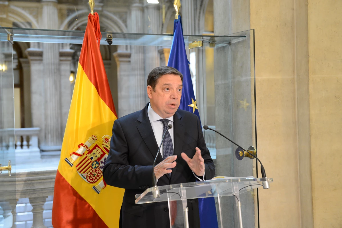 الحكومة الإسبانية ترفض ادعاءات المدعية العامة للاتحاد الأوروبي بشأن اتفاقية الصيد البحري مع المغرب.. وتعلن تشبّثها بقانونية الاتفاق