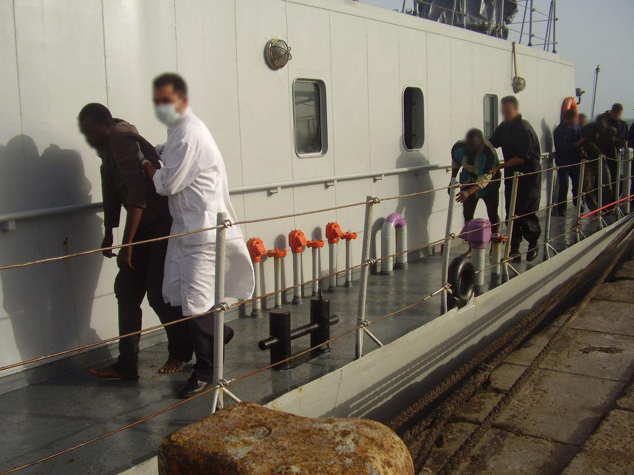 وفاة 3 مرشحين للهجرة السرية وإنقاذ 45 أخرين صبيحة اليوم الجمعة بسواحل طرفاية