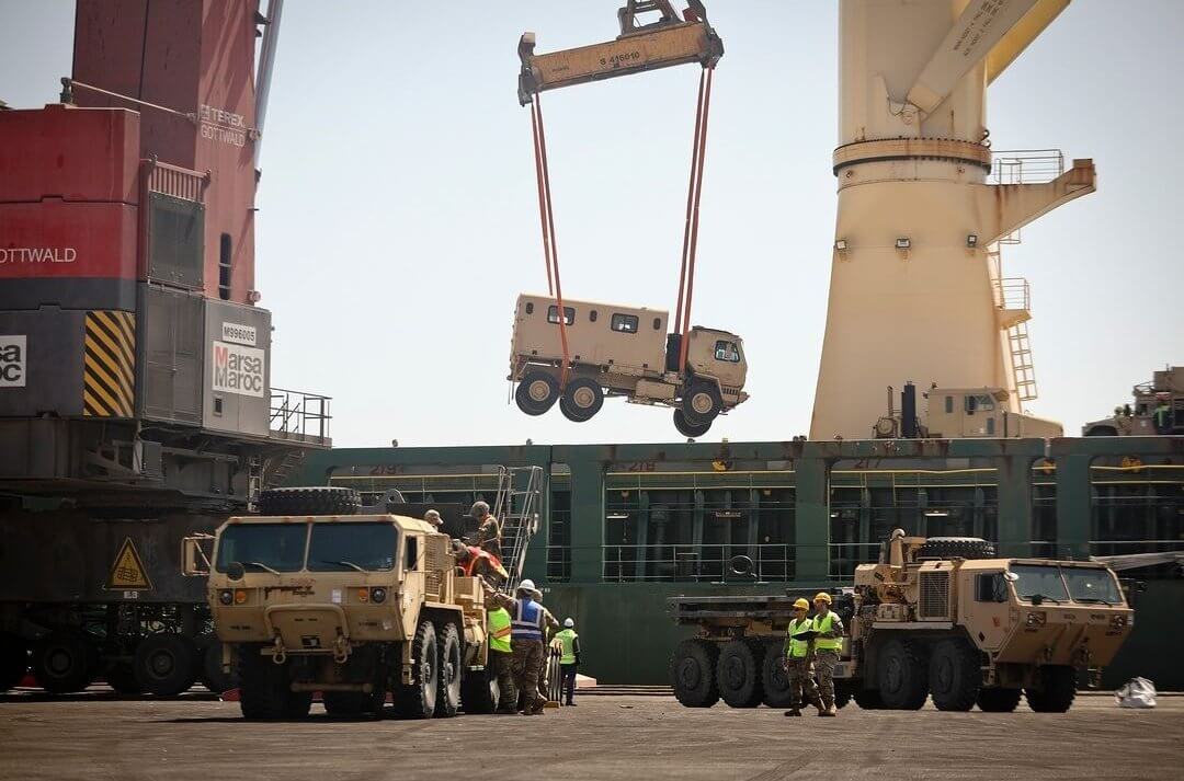 الجيش المغربي ونظيره الأمريكي يضعان آخر الترتيبات للمناورات العسكرية "الأسد الأفريقي".. ومعطيات عن أن التحضير المُبكر مُرتبط بمواجهة الخروج الفرنسي في دول الساحل 