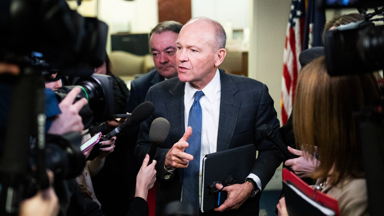 بعد سلسلة من الحوادث لطائراتها.. "بوينغ" تعلن استقالة رئيسها التنفيذي