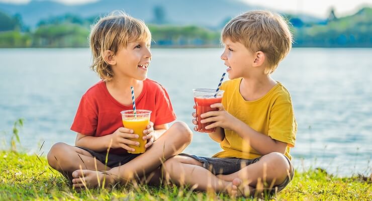 دراسة أمريكية: استهلاك المشروبات السكرية قد يزيد خطر الإصابة بالسكري من النوع الثاني بين الأولاد