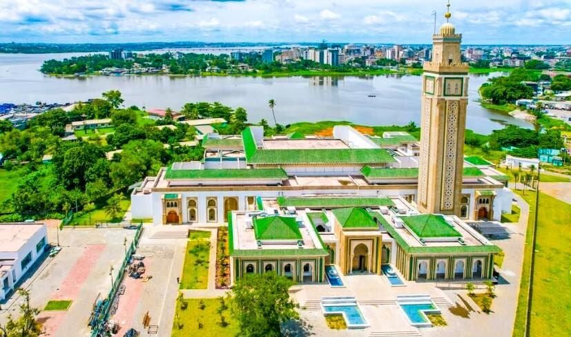 كوت ديفوار.. الافتتاح الرسمي لمسجد "محمد السادس" بأبيدجان