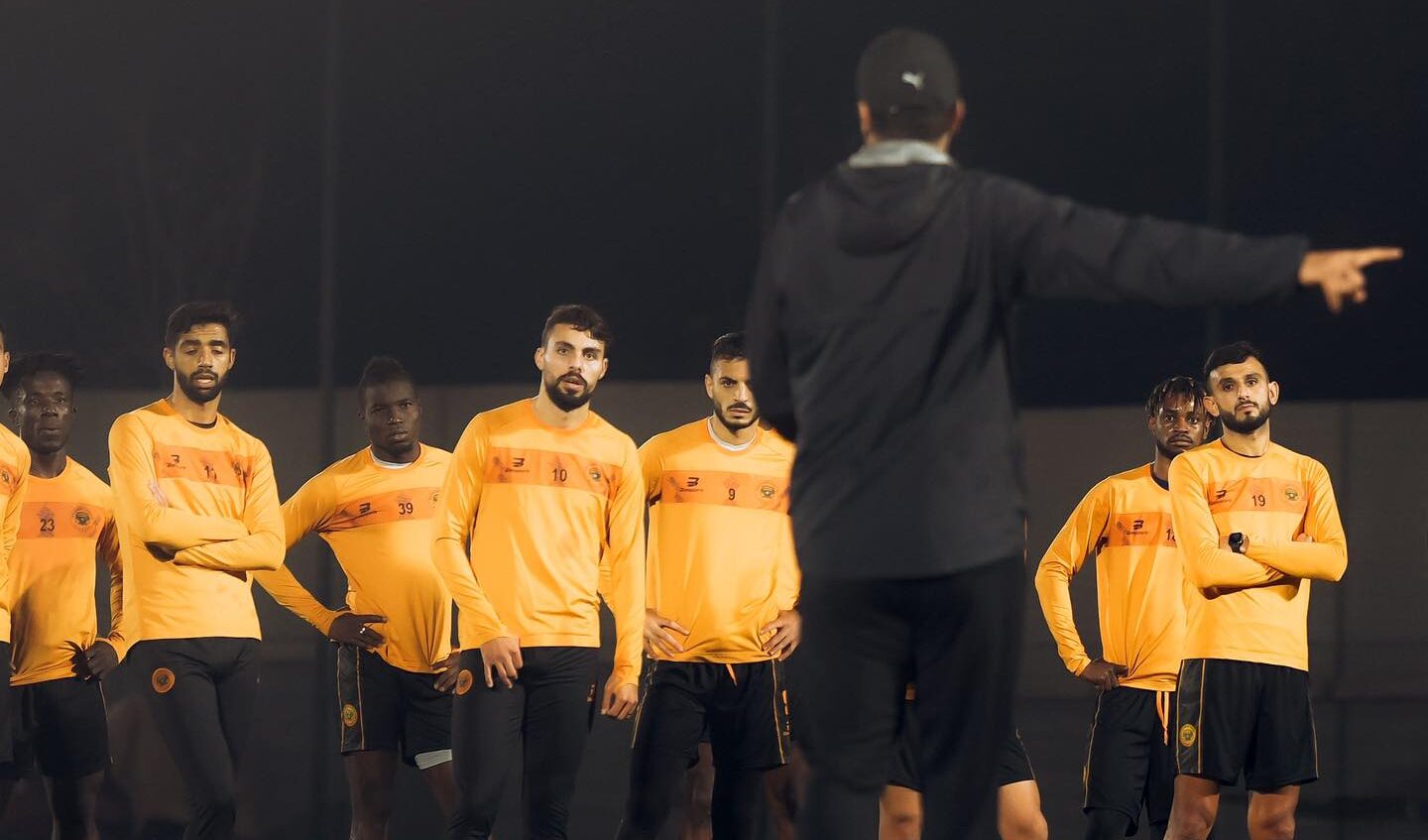  احتمال كبير بمغادرة نهضة بركان الجزائر دون إجراء مباراته ضد اتحاد العاصمة الجزائري.. ومصيرها "القانوني" قد تحسم فيه محكمة التحكيم الرياضي 