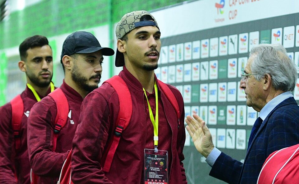 رسميا.. نهضة بركان يتأهل إلى نهائي كأس "الكاف" بعد انسحاب اتحاد العاصمة الجزائري من مباراه إياب نصف نهائي البطولة