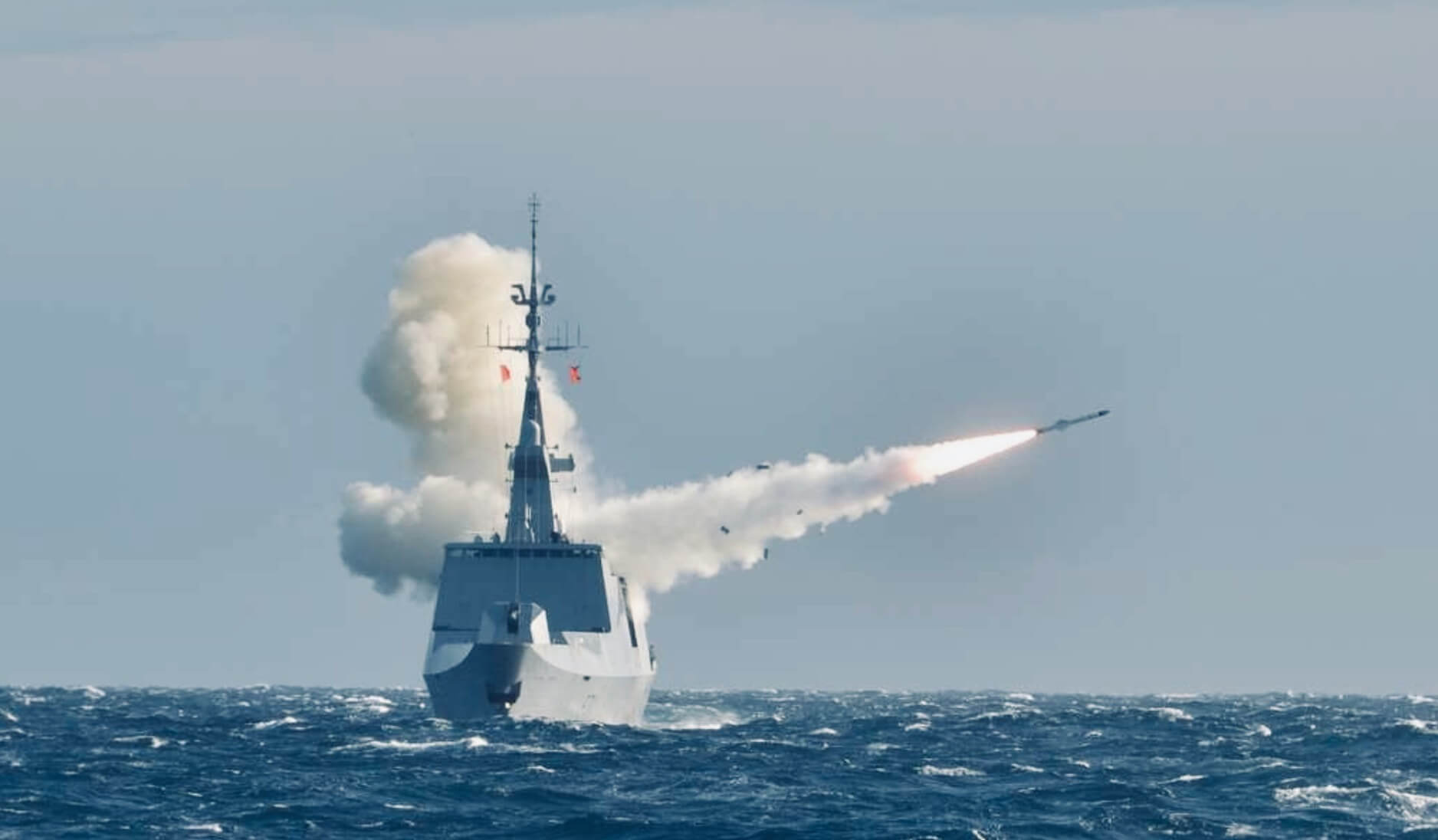  وزير الخارجية الإسباني: مناورات الجيش المغربي في الصحراء بعيدة عن الكناري.. ورئيس الإقليم "راضٍ" عن التوضيحات 