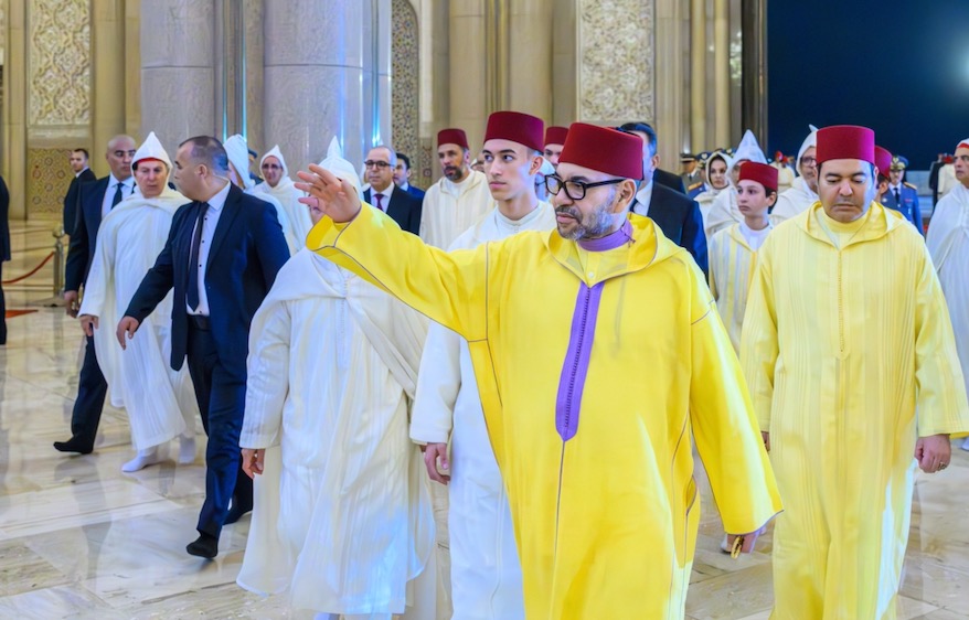 الملك محمد السادس يقدم هبات لفائدة العديد من الأسر المعوزة وأشخاص ذوي احتياجات خاصة وأيتام ومصابون بأمراض مزمنة