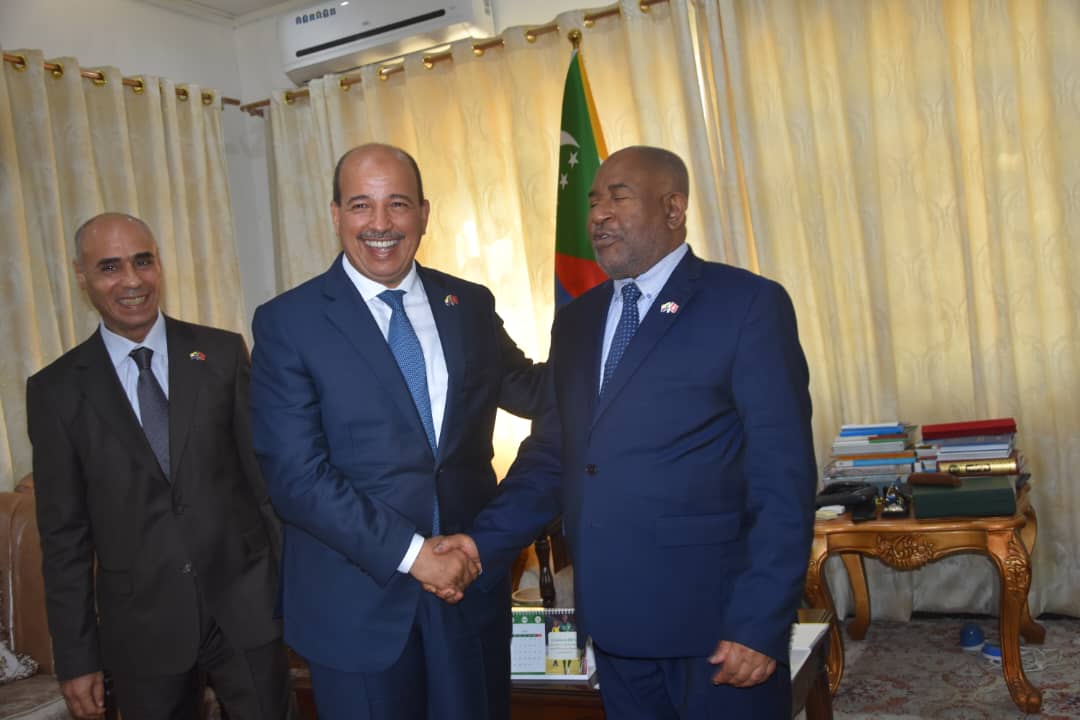  ميارة يمثل الملك محمد السادس في المراسم الرسمية لتنصيب رئيس جمهورية جزر القمر الاتحادية 