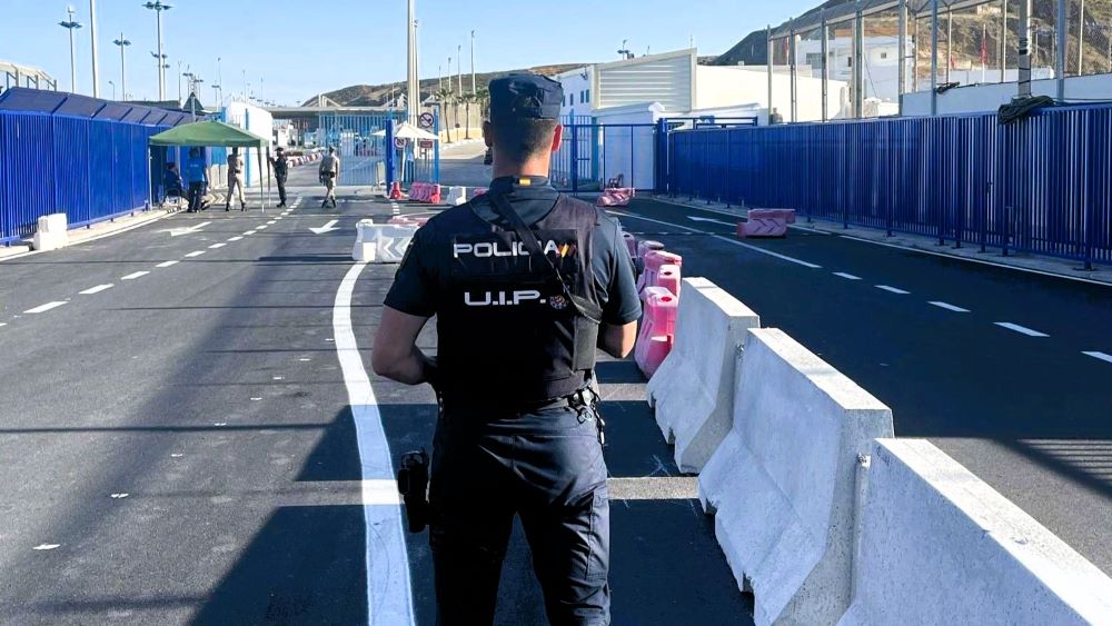  البرلمان الإسباني يُناقش إنشاء لجنة وزارية مشتركة لدراسة الأوضاع في سبتة ومليلية الناتجة عن "الإجراءات المغربية" 