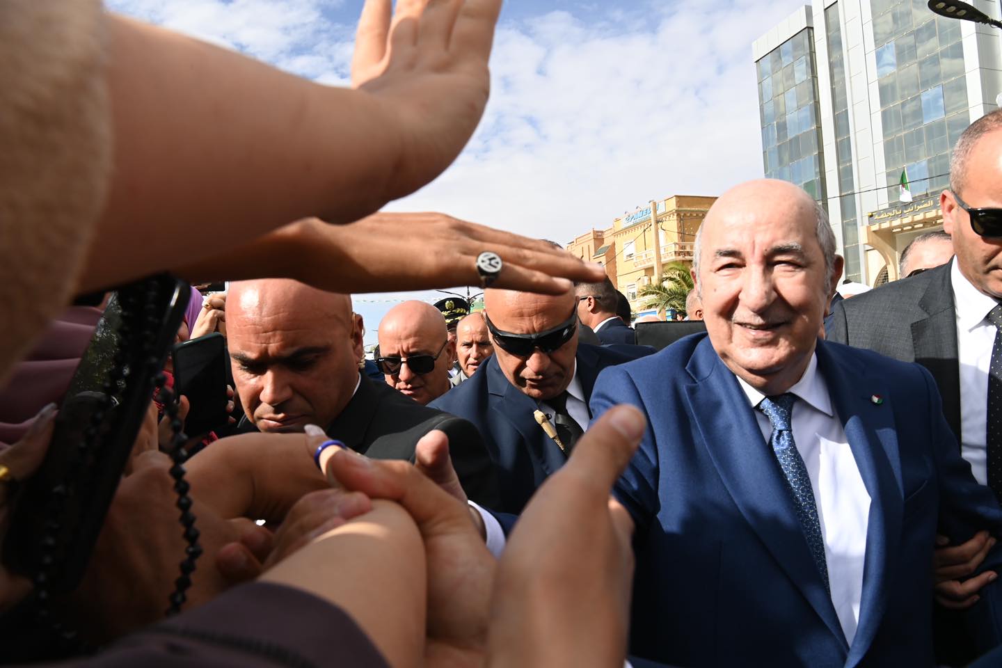  26 دولارا في المتوسط.. الزيادات في معاشات المتقاعدين التي وعد بها تبون قبل الانتخابات الرئاسية تصدم الجزائريين 