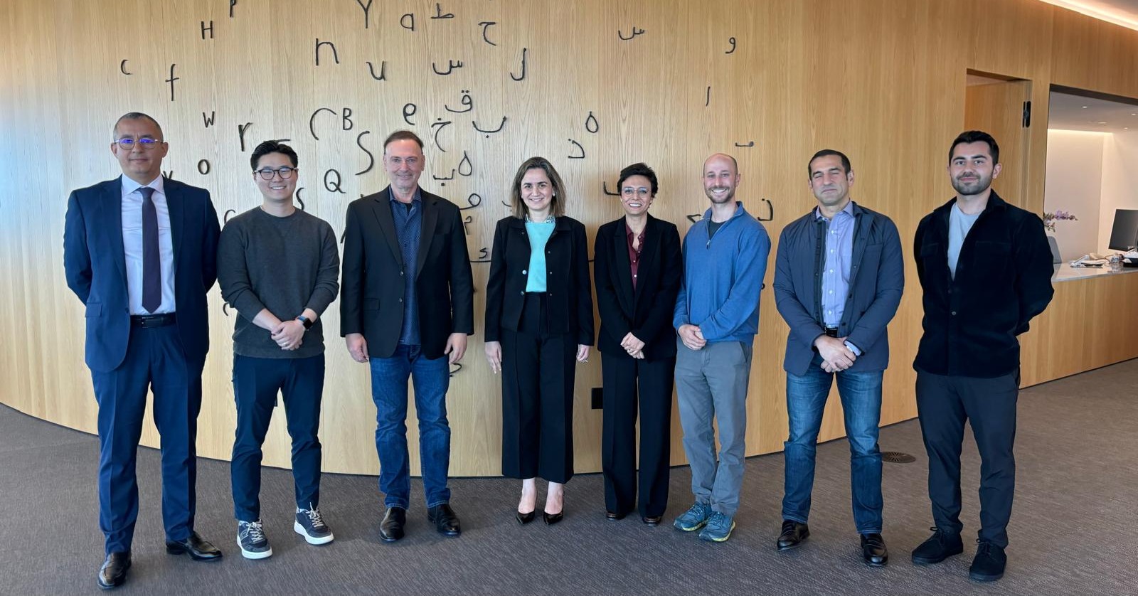 الوزيرة مزور تعقد لقاء عمل بسان فرانسيسكو مع الشركة الإماراتية "مبادلة" للاستثمار في الشركات الناشئة