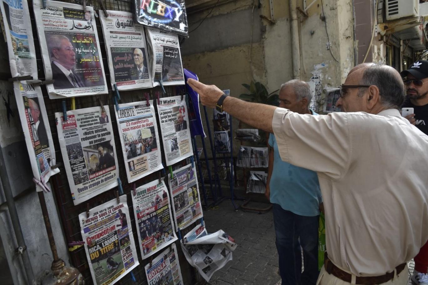 "مراسلون بلا حدود" تُحذّر من انقراض الصحافة المستقلة في الجزائر واستمرار اعتقالات معارضي سعيّد في تونس والمتابعات القضائية في المغرب