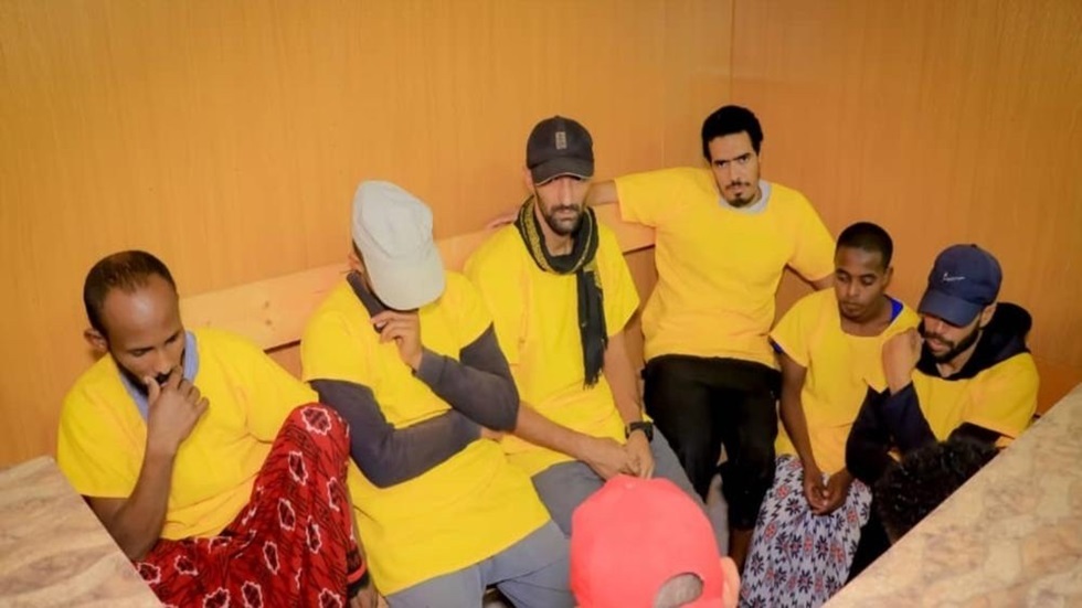 18 شهرا بعد تبرئتهم.. ستة مغاربة يصارعون الموت البطيء في سجون الصومال