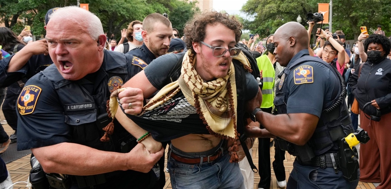  بسبب دعمهم لفلسطين.. توقيف أكثر من 2400 طالب في أكثر من 50 جامعة أمريكية 