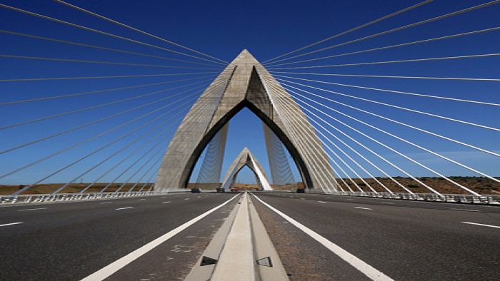 وزير التجهيز والماء: 64 في المائة من الطرق بالمغرب في حالة حسنة أو ممتازة