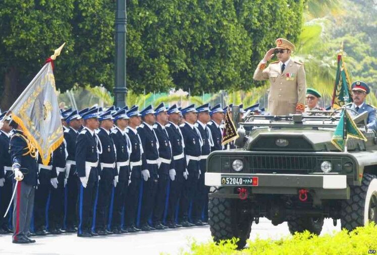 حذر من تزايد احتمالات الحرب.. الملك محمد السادس يمهد لتغيير شامل في برامج تكوين الجيش المغربي وتدريباته العسكرية