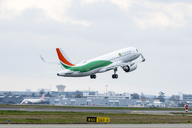 الإعلان رسميا عن إطلاق أول خط مباشر لشركة طيران كوت ديفوار بين مدينتي أبيدجان والدار البيضاء