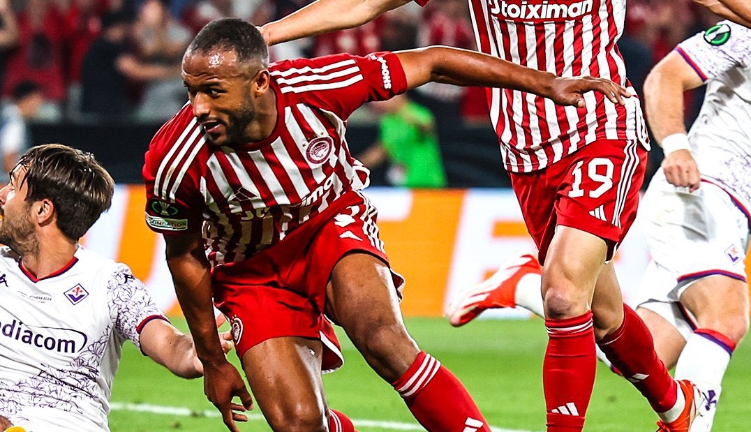  الكعبي يدخل تاريخ الكرة المغربية بعد فوزه في نهائي دوري المؤتمر الأوروبي 