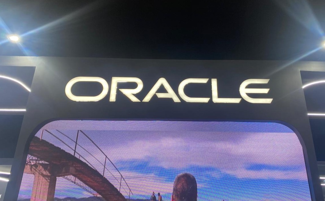  "أوراكل" تفتتح منطقتين سحابيتين عامتين في المغرب 