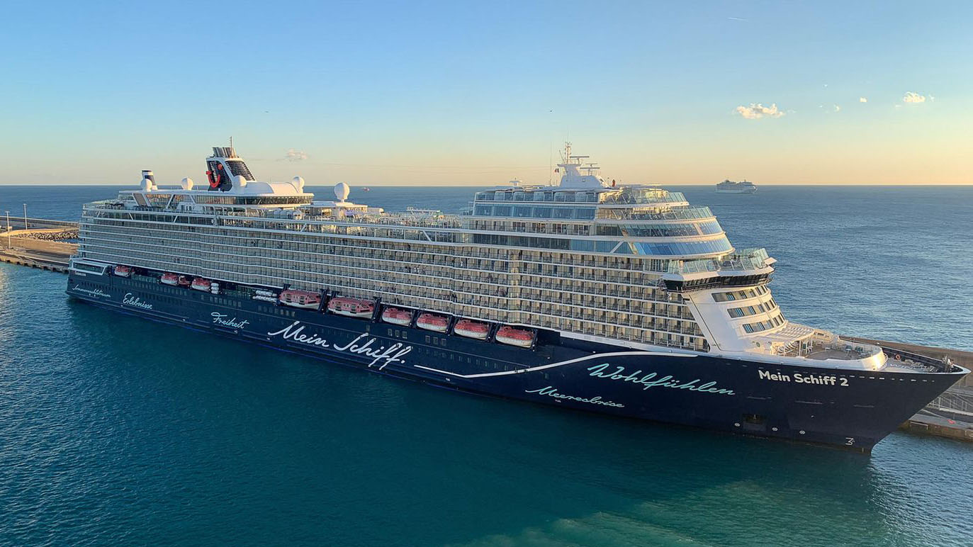 المغرب مُرشح ليكون مركزا رئيسيا جديدا لتزويد السفن بالوقود بين أوروبا وآسيا وتحذيرات جدية للحكومة من تناقض الأهداف الموضوعة