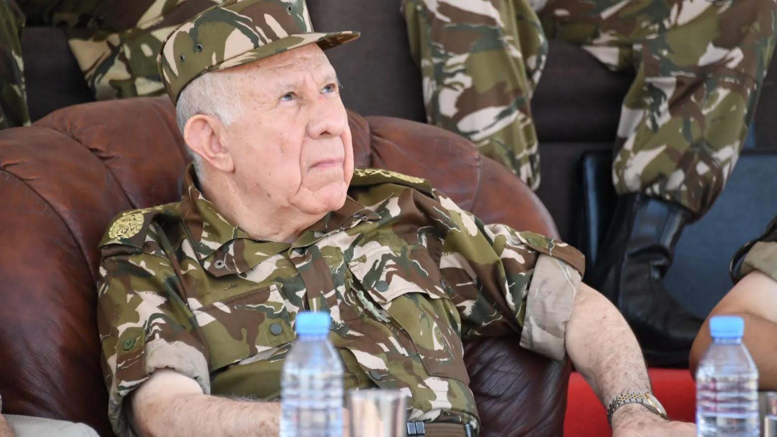  بعد الأسد الإفريقي وإحداث منطقتين للصناعات العسكرية بالمغرب.. الجيش الجزائري ينظم مناورات "في ظروف قريبة من الواقع" 