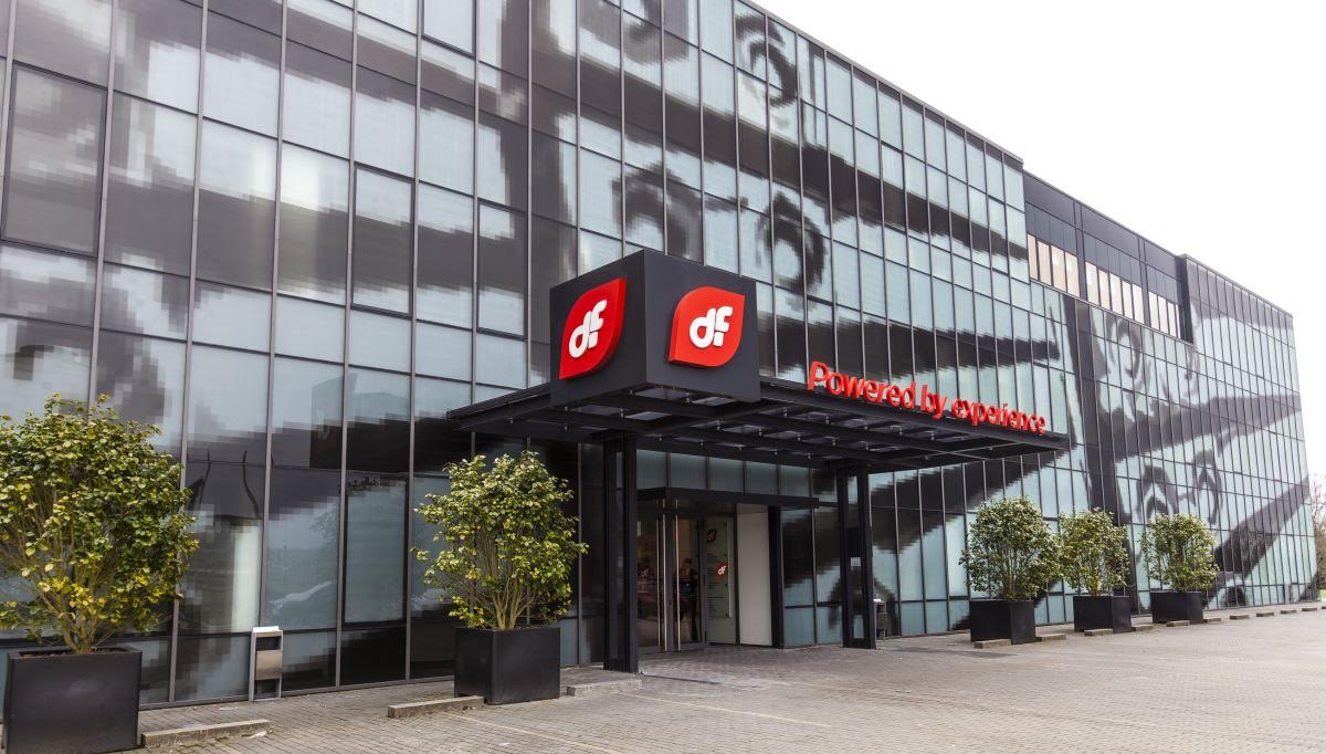 شركة إسبانية تُلغي استثمارا بقيمة 544 مليون أورو في الجزائر بسبب "مناخ استثماري صعب" داخل البلاد