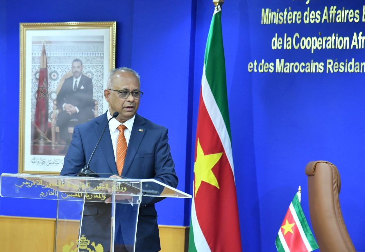 جمهورية سورينام: ندعم الحكم الذاتي المغربي كأساس وحيد لحل النزاع حول الصحراء