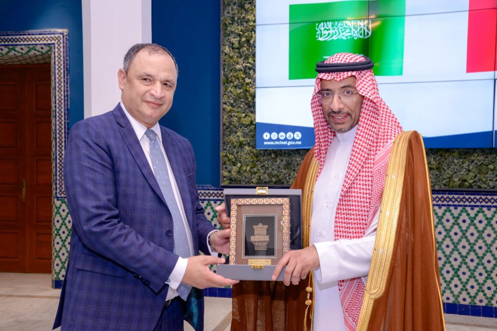  السفارة السعودية في الرباط: زيارة وزير الصناعة والثروة المعدنية إلى المغرب "موفقة" وحققت "نجاحا ملموسا" 