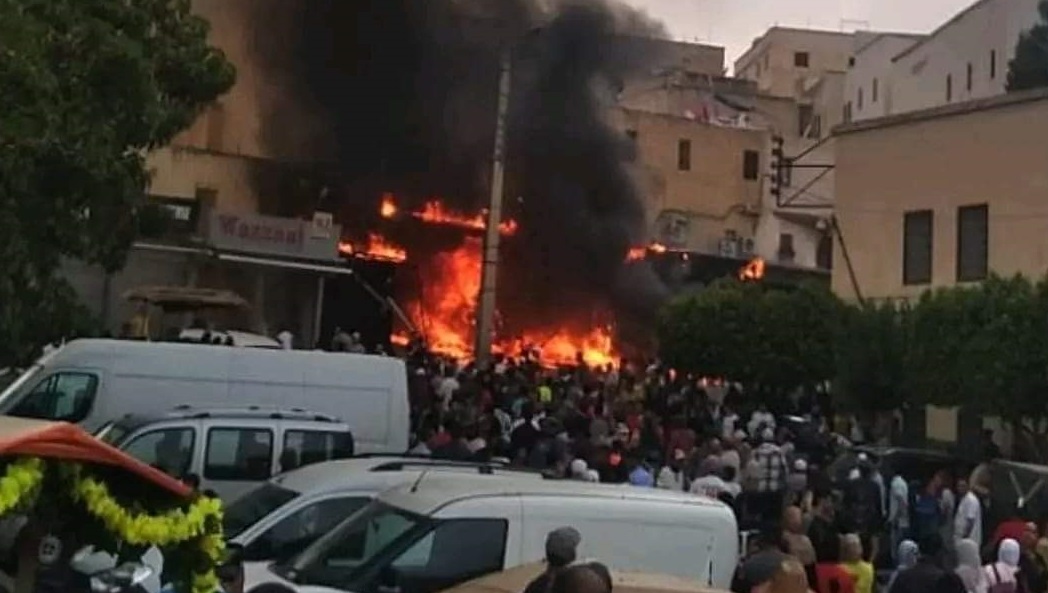 مأساة باب الفتوح.. حصيلة القتلى ترتفع إلى 5 وتعيد فتح ملف فوضى المواقع التجارية التاريخية بفاس المرشحة لـ"المونديال"